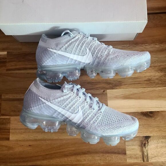 NIKE Flyknit Vapormax Pure Platinum White 7.5 US womens 38.5 EUR New in BOX - Picture 10 of 12